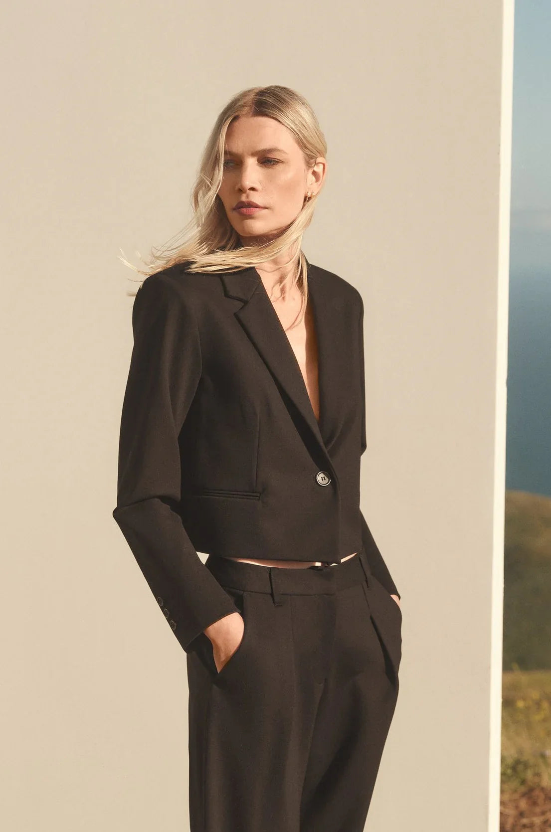 JACKETS AND BLAZERS