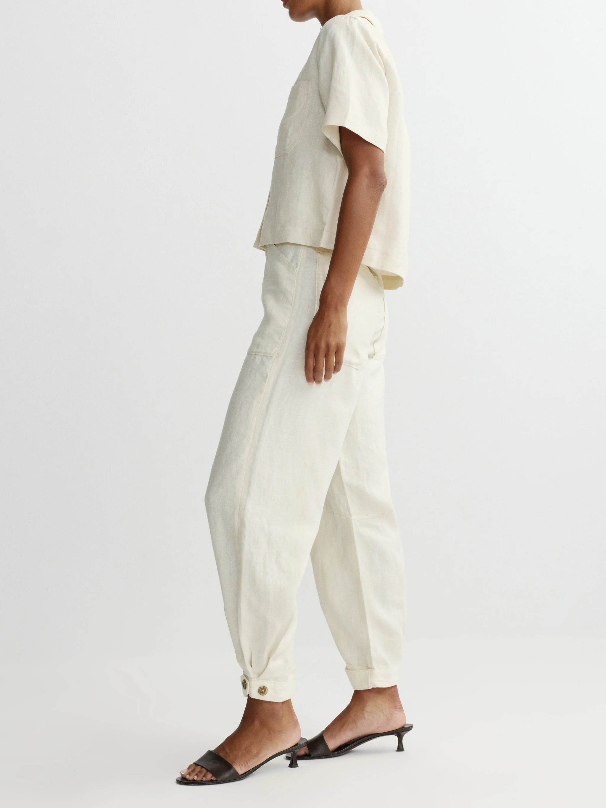 Taylor Relaxed Barrel-Flax Linen