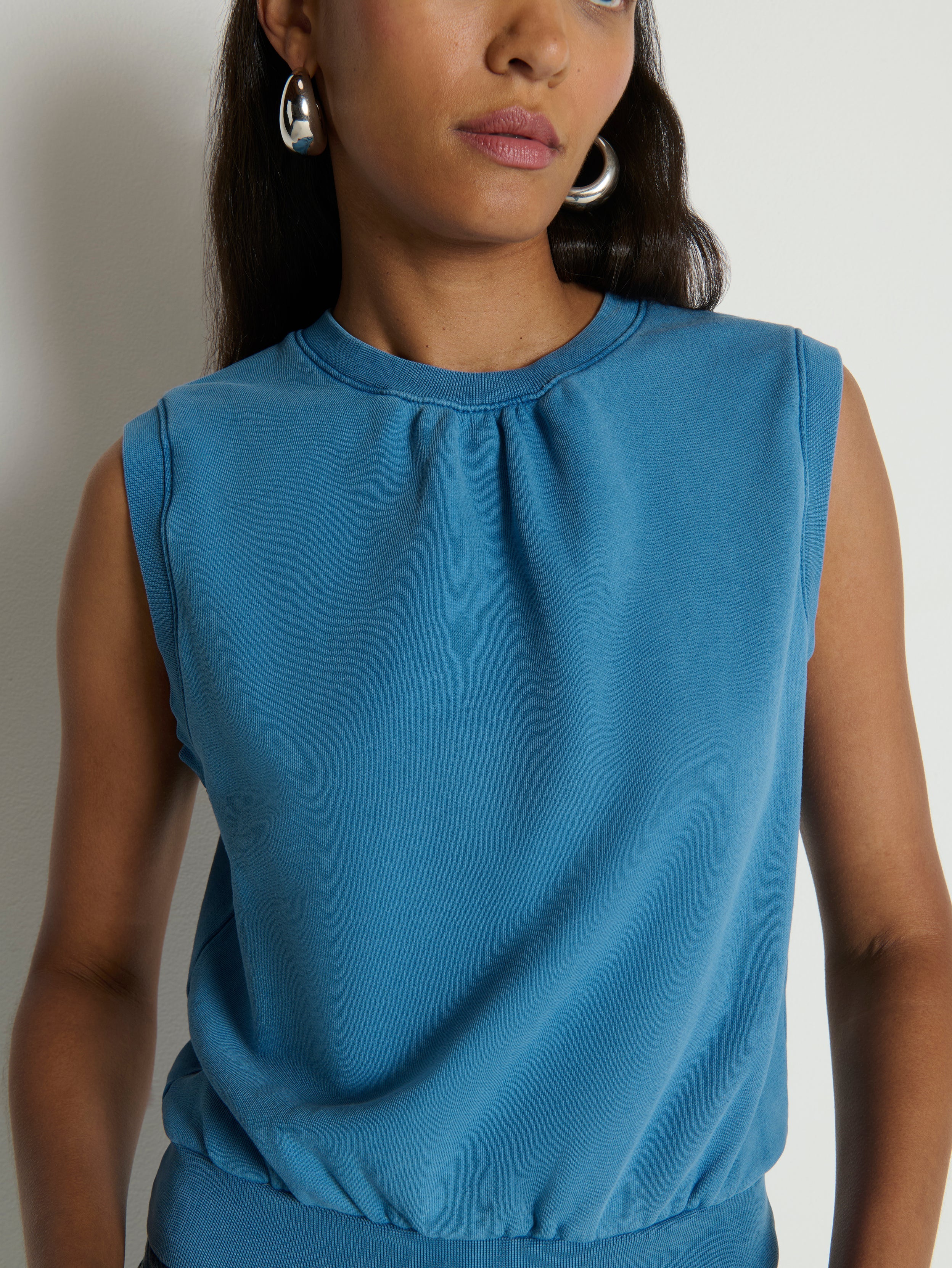 Billie Sleeveless Sweatshirt - Indigo