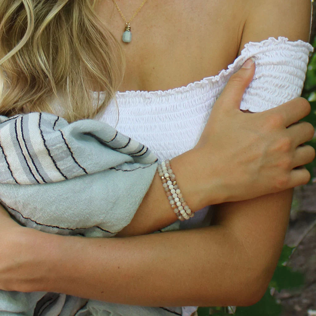Dainty Calmness Bracelet - Howlite