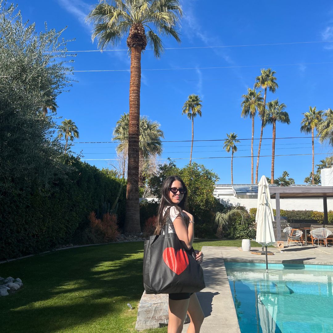 Iconic AKH Heart Tote