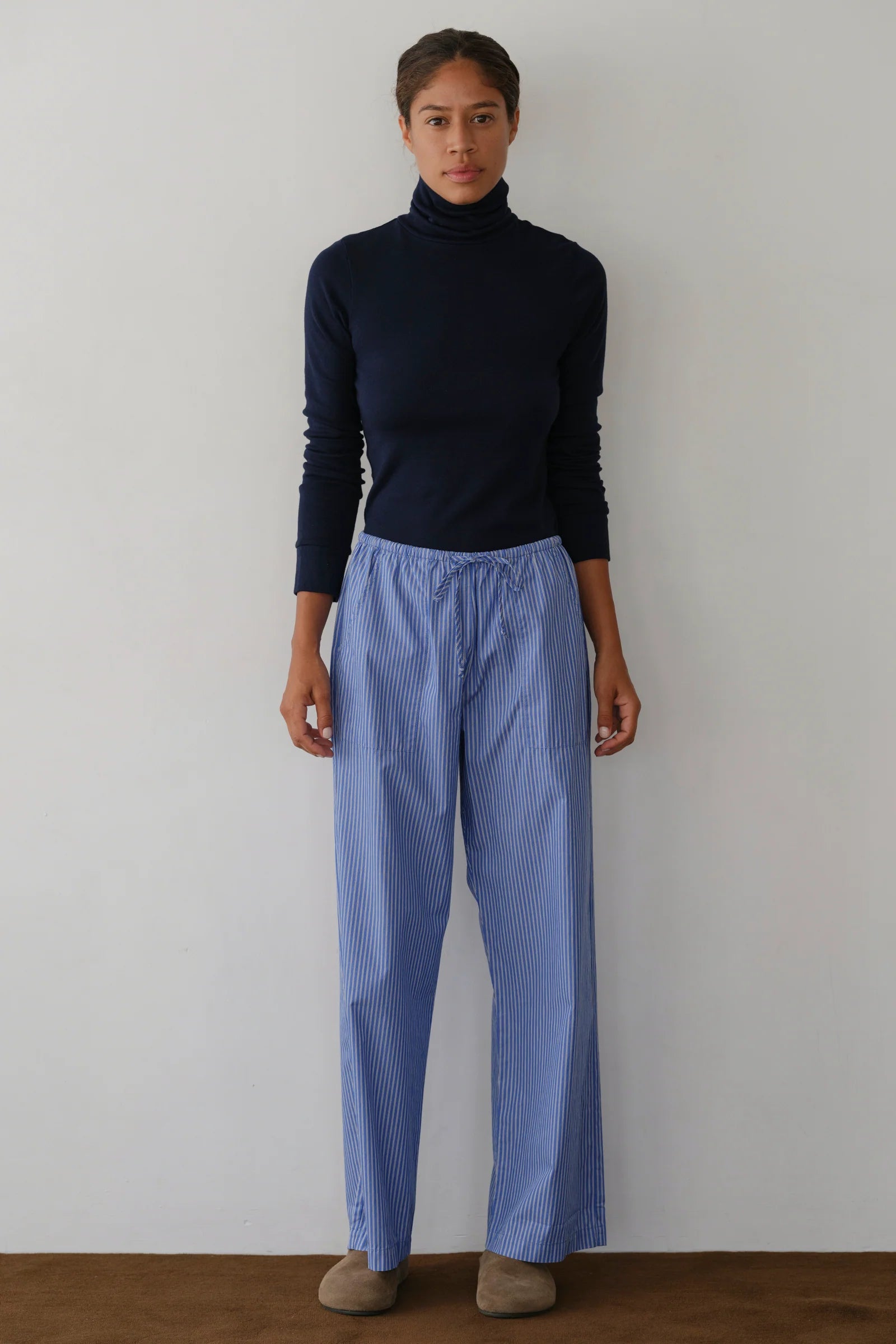 The Baby Rib Turtleneck - Navy