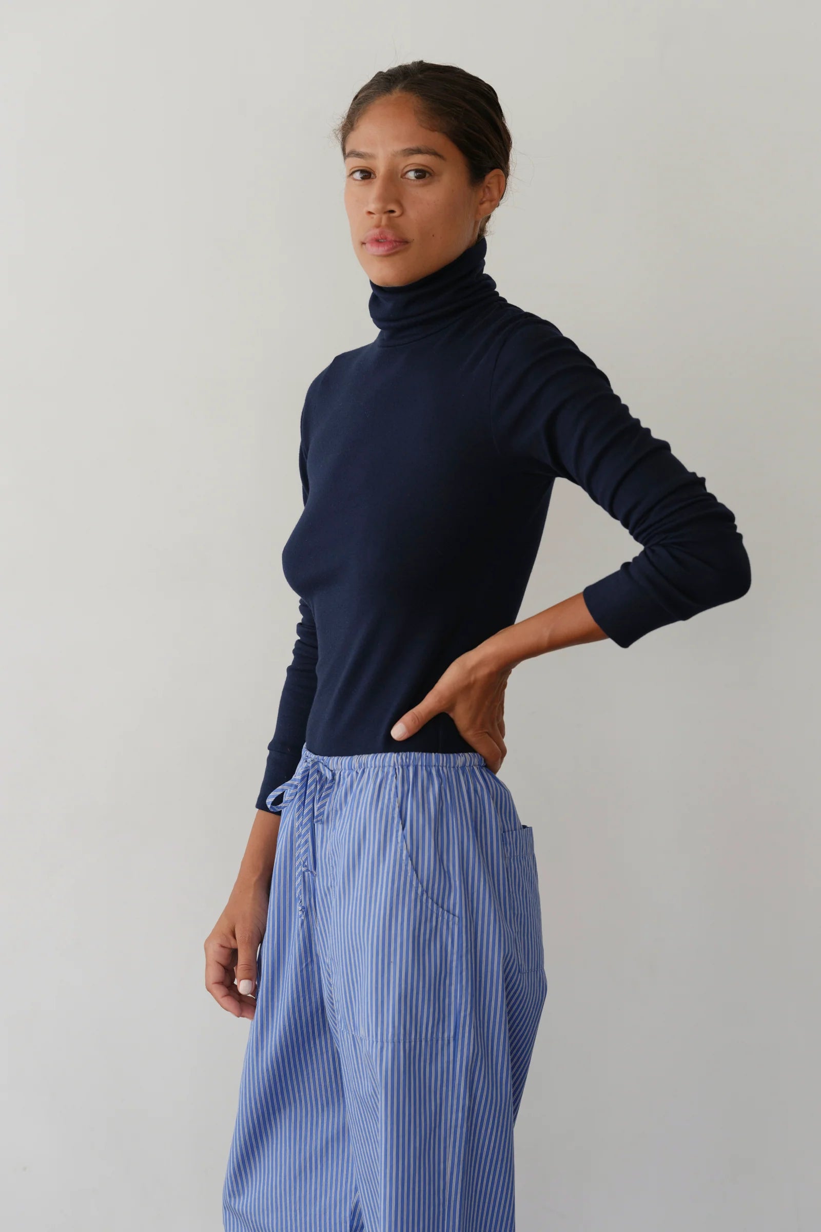 The Baby Rib Turtleneck - Navy