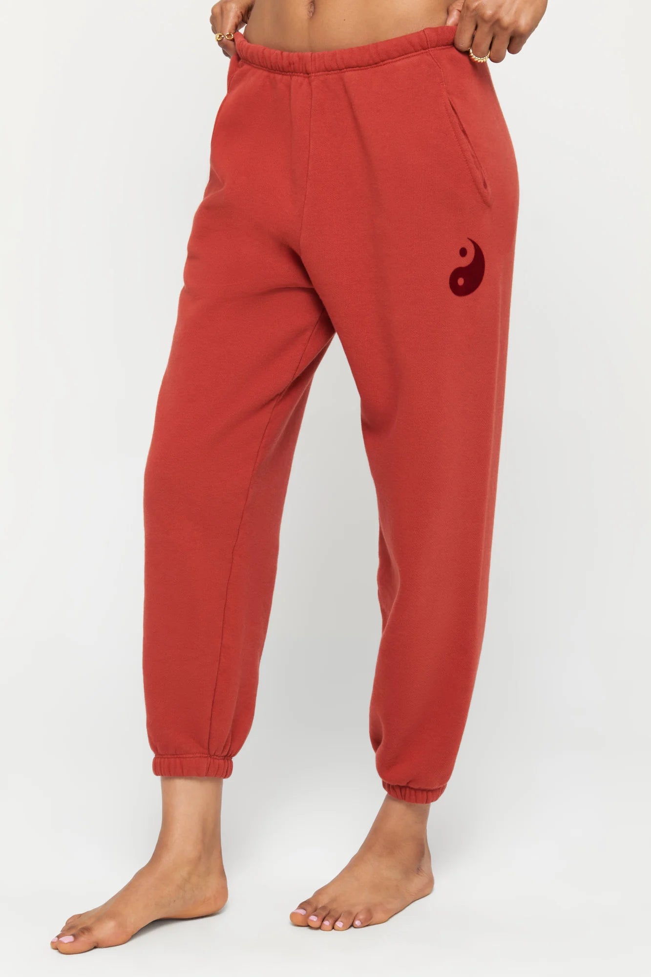 Yin Yang Star Sol Sweatpant - Redstone