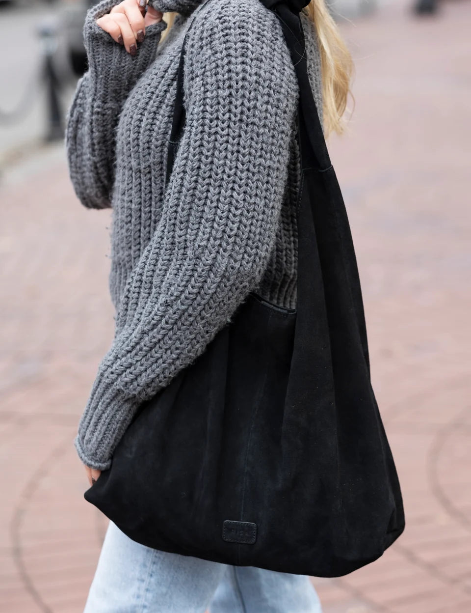 Knot Tote Suede - Black