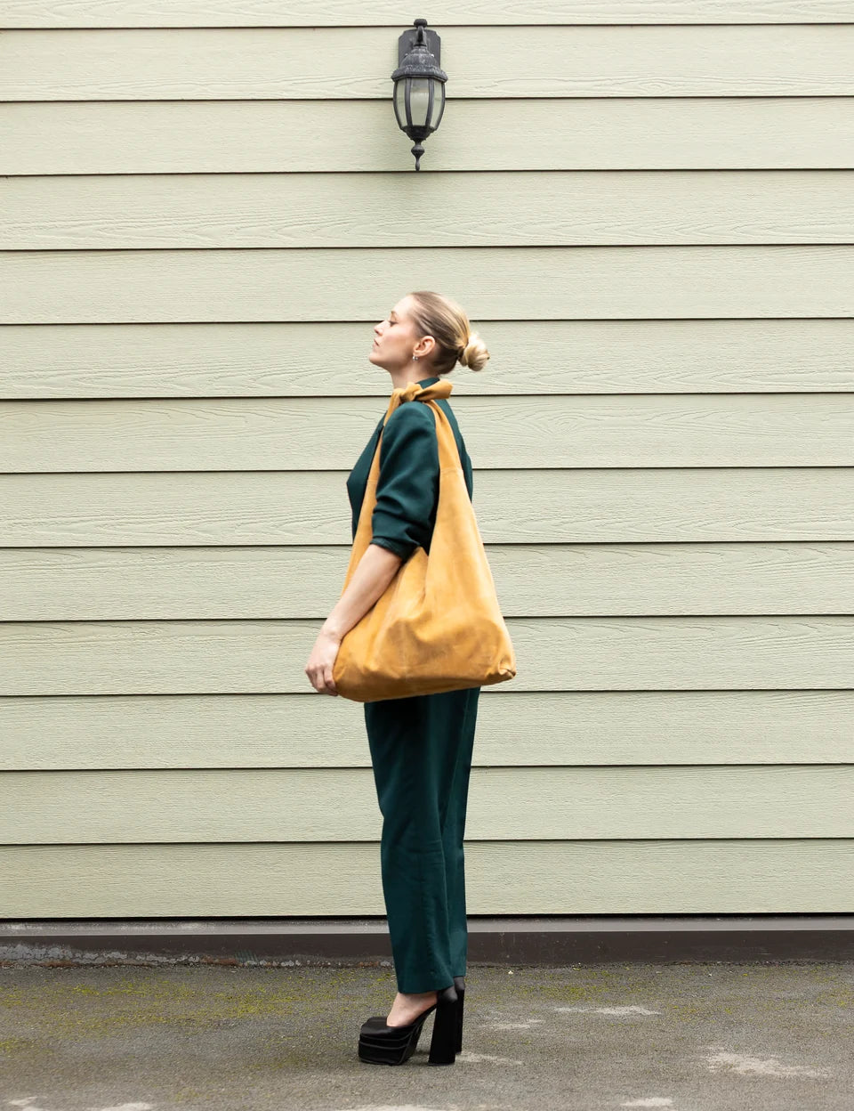 Knot Tote Suede - Tan