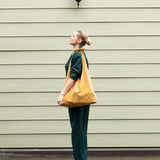 Knot Tote Suede - Tan