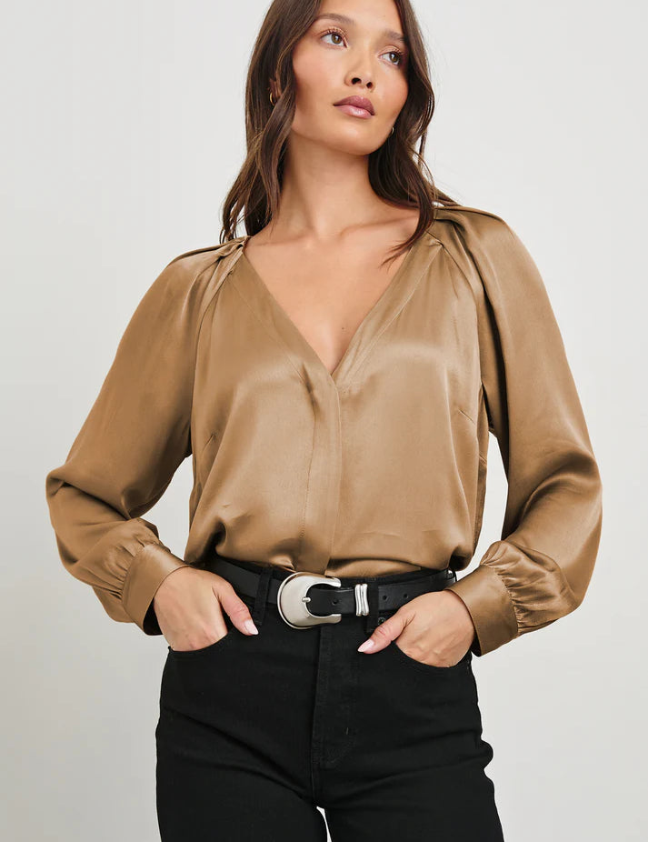 Sandra Top- Camel
