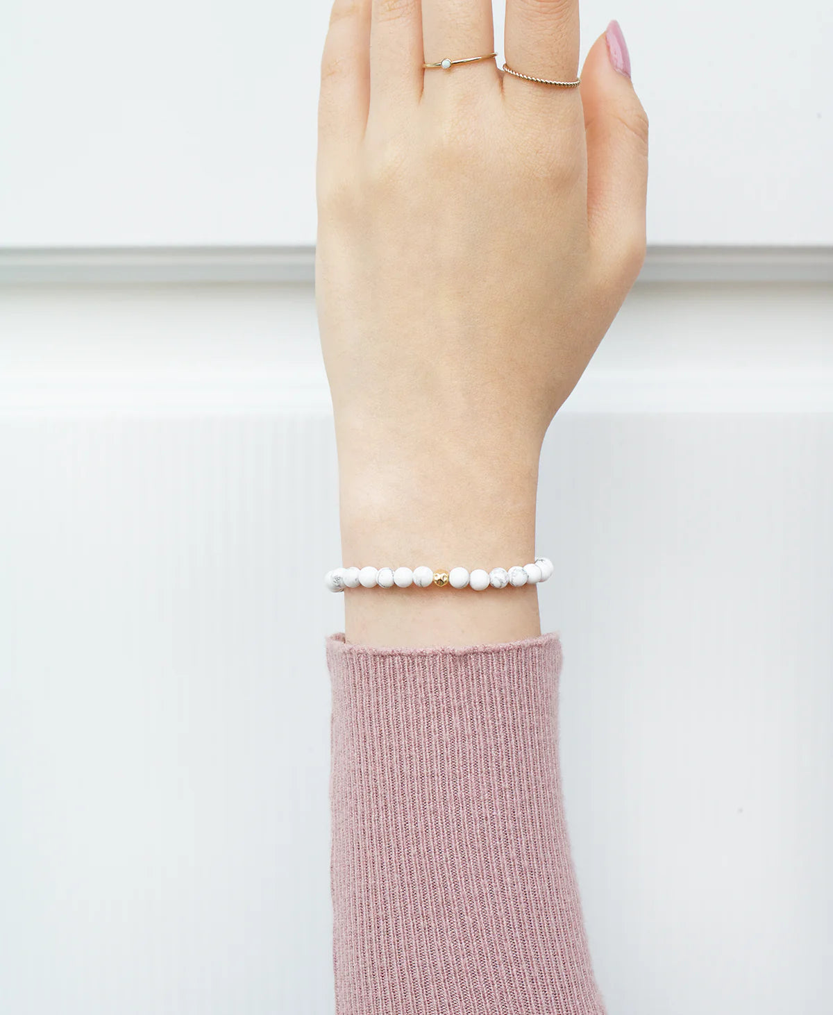 Dainty Calmness Bracelet - Howlite
