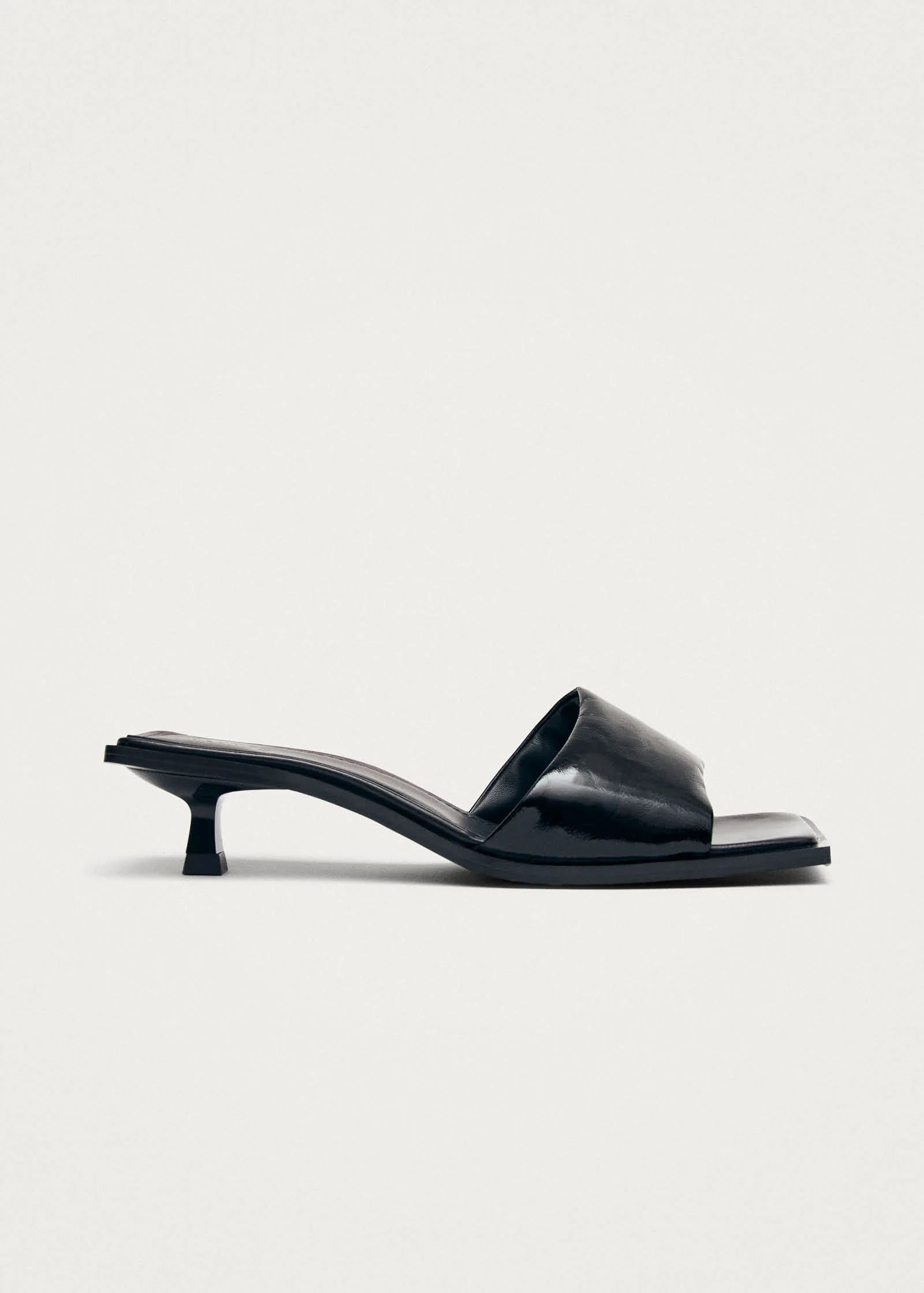 Kia Leather Sandals - Black