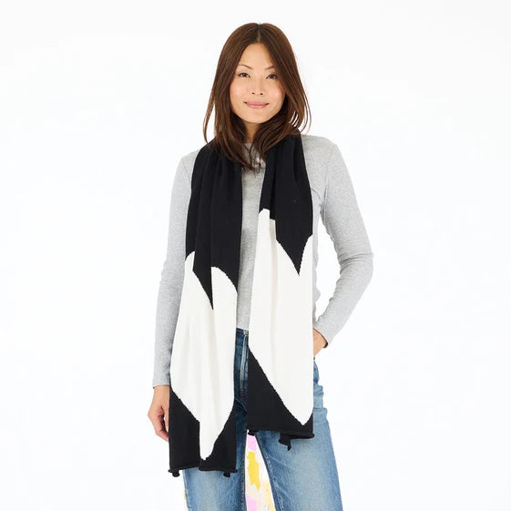 Imperfect Heart Scarf - Black