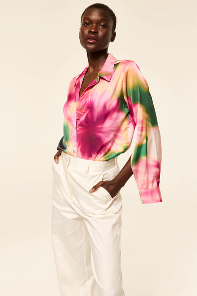 Roya Top- Blurred Hibiscus