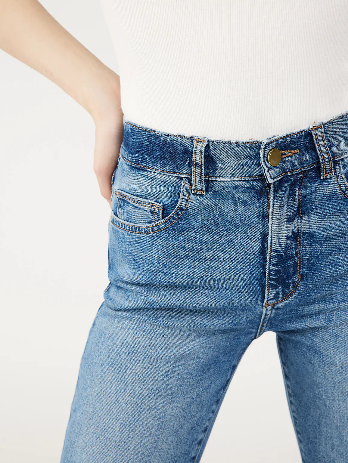 Patti Straight Vintage Ankle - Oasis Cuffed