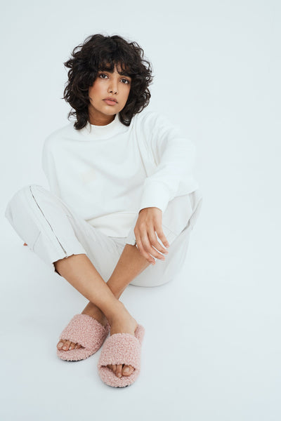 Andrea Vegan Sherpa Slides - Pink