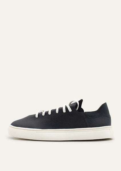 Corum Sneaker- Black