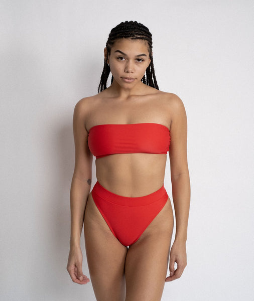 Claire Bandeau- Red