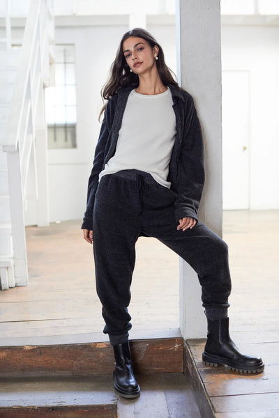 Tabby Sherpa Fleece Jogger - Charcoal